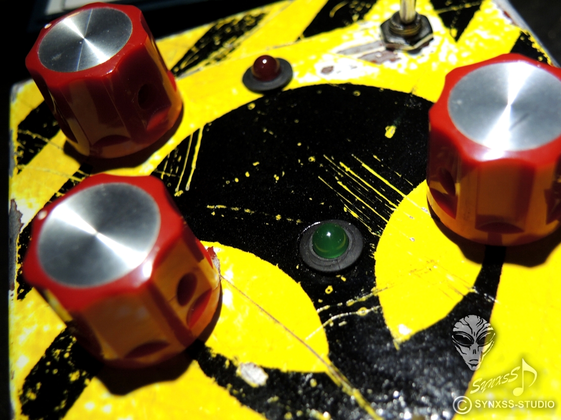 Alien Sequencer Synth